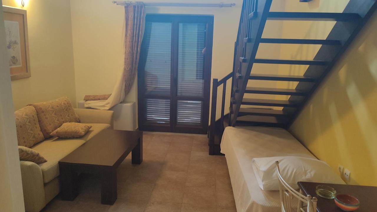 Guesthouse Michobeis Kamarína Zewnętrze zdjęcie